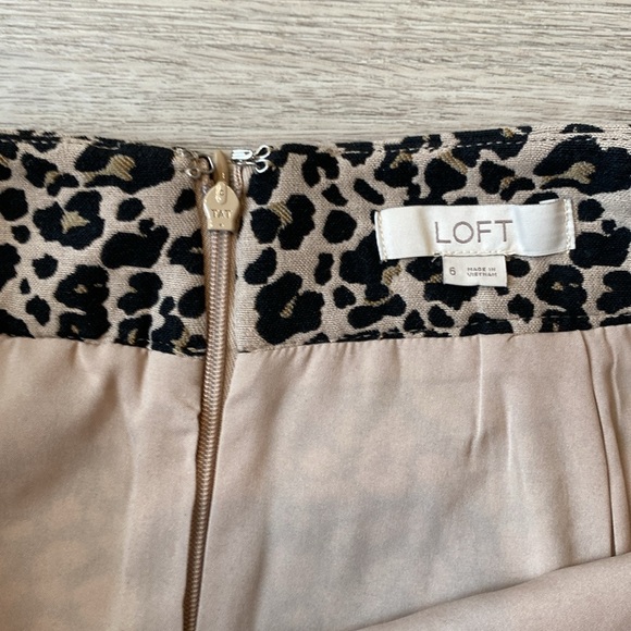LOFT | leopard print mini skirt | size 6 - Picture 5 of 10